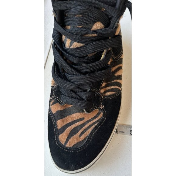 Women's Groove Brand High Top Fashion Sneakers Zebra Pattern Size 9 (READ) - Picture 7 of 16